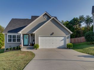 1263 Swan Pond Ln, Knoxville, TN 37914