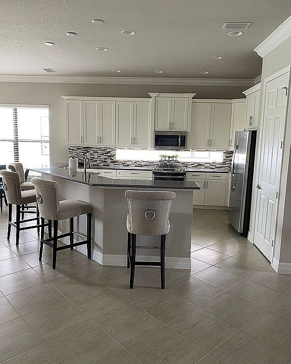 1st image of 4055 Aspen Chase Dr