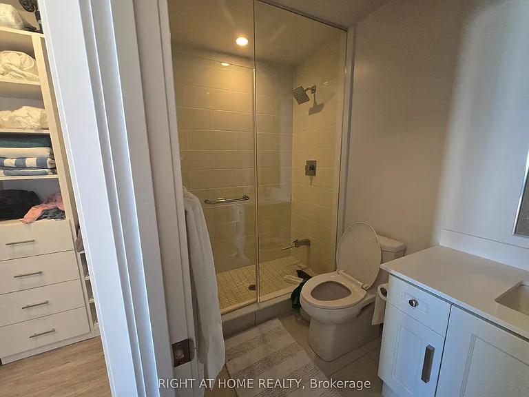 301 Sea Ray Ave #C406 — Photo 8