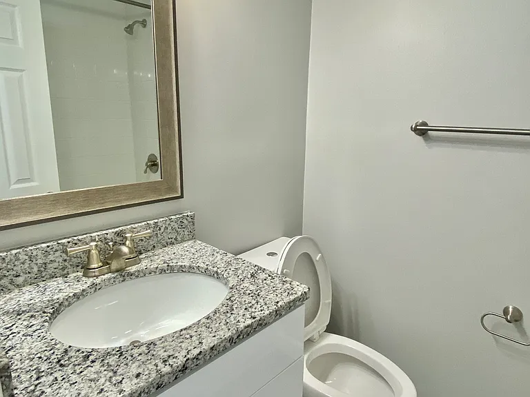 519 Washington St #6 — Photo 39