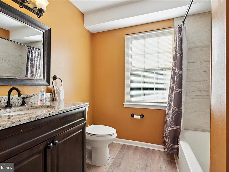 535 Gerhard St #1 — Photo 17