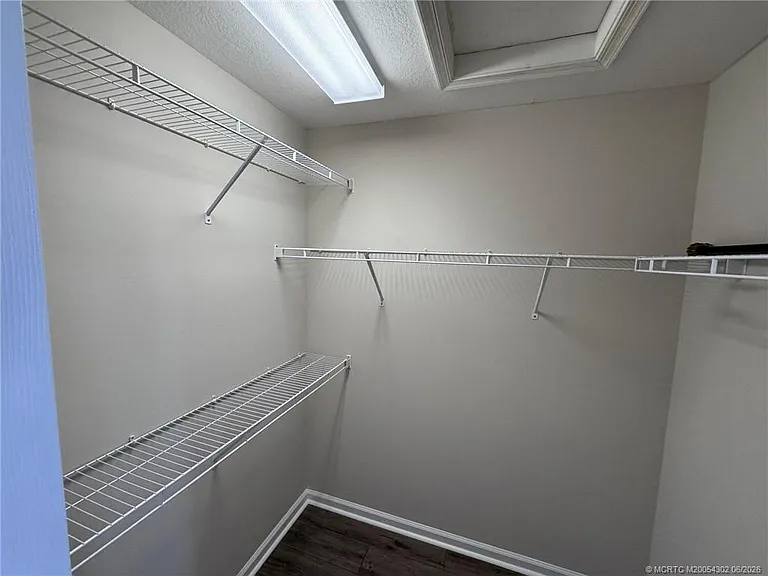 11239 SW Barton Way — Photo 31