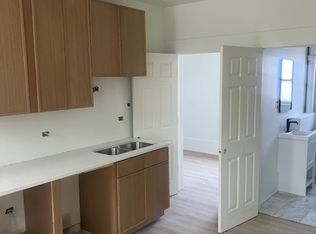 2301 N Leavitt St APT 1RR, Chicago, IL 60647