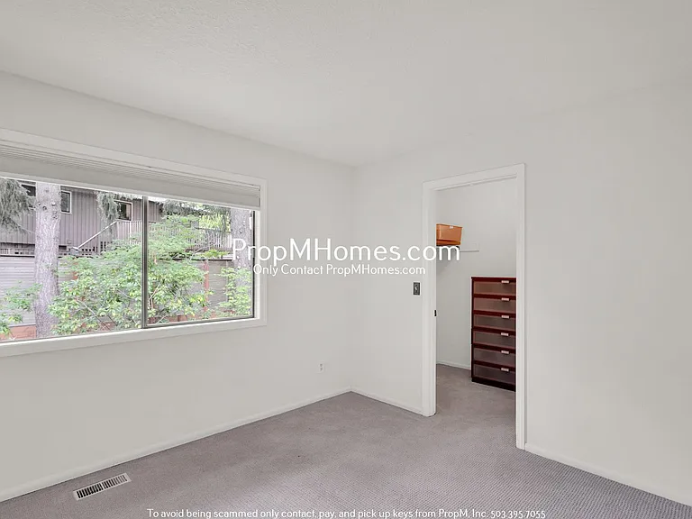 1448 Greentree Cir — Photo 24
