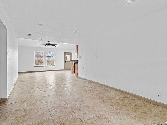 4th image of 5630 BIENVILLE
