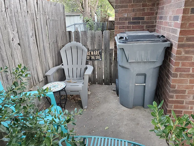 2505 SW C Ave #B — Photo 4
