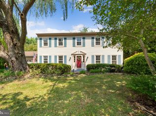 13629 Hartsbourne Dr, Germantown, MD 20874
