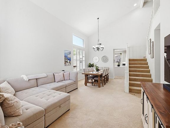 2nd image of 2401 Skyview Circle