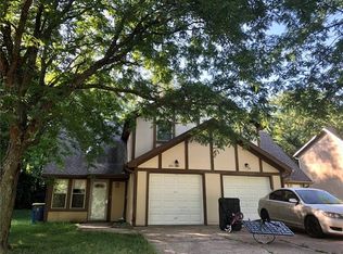 25 Cherry St, Liberty, MO 64068