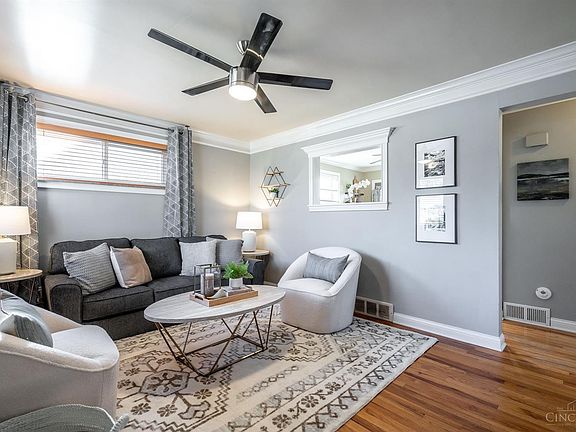 3rd image of 3755 Nightingale Dr