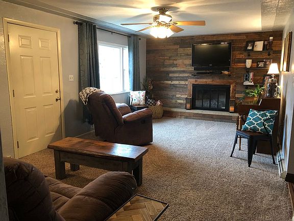 4th image of 1420 Briarwood Ter