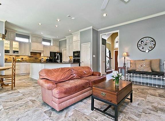 3rd image of 2125 London Dr