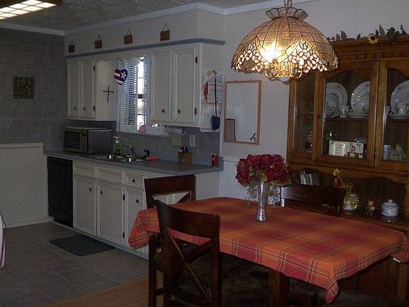 2nd image of 4403 Sherwood Dr