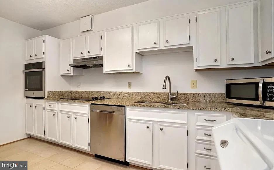 2 bed, 2.0 bath, 1120 sqft, $2,800 — Photo 4