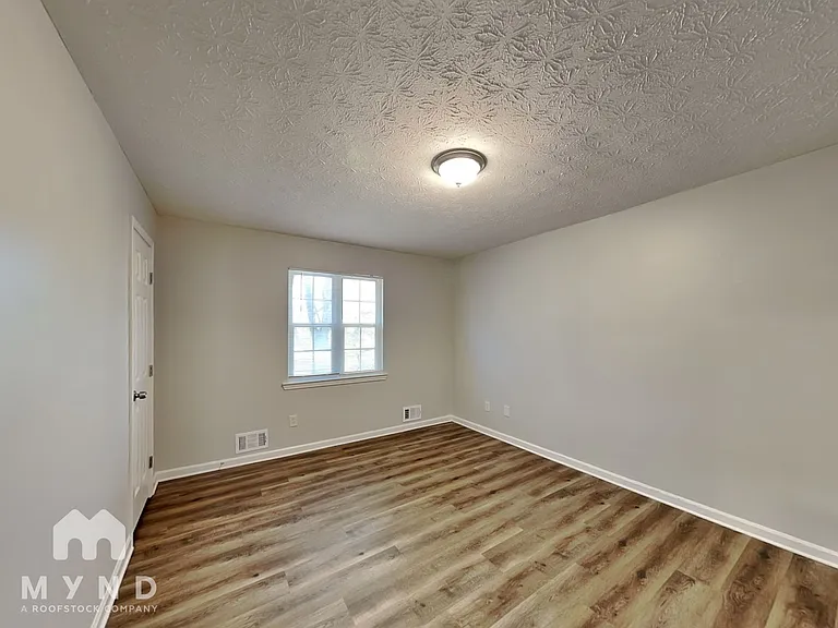 3050 Brook Hollow Dr — Photo 16