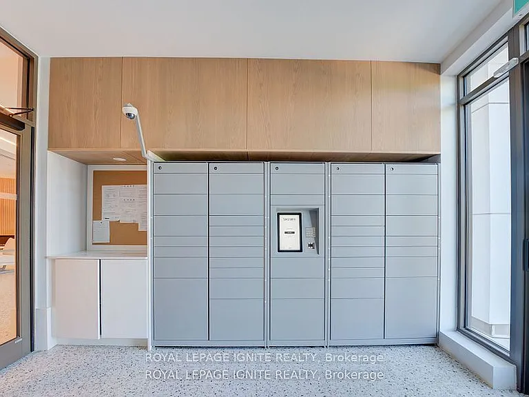 385 Arctic Red Dr #327 — Photo 27