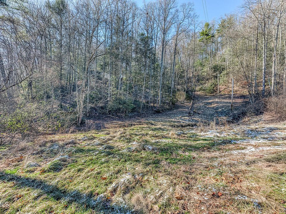 1st image of 469 Moreland Dr