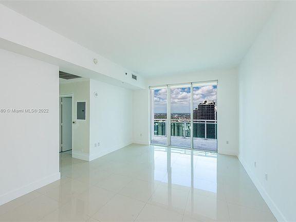 2nd image of 950 Brickell Bay Dr APT 4801