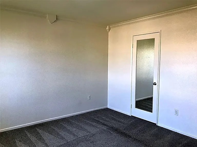 2703 White Pine Ct — Photo 8