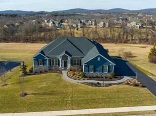 1515 Winsford Ln, York, PA 17404