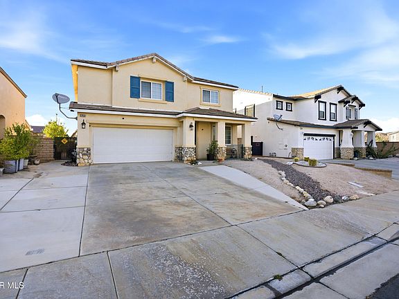 2nd image of 37633 Persimmon Ln