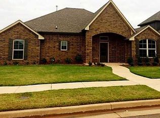 17228 Ridgewood Dr, Edmond, OK 73012