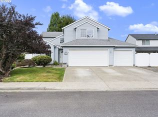 52417 NE 14th St, Scappoose, OR 97056