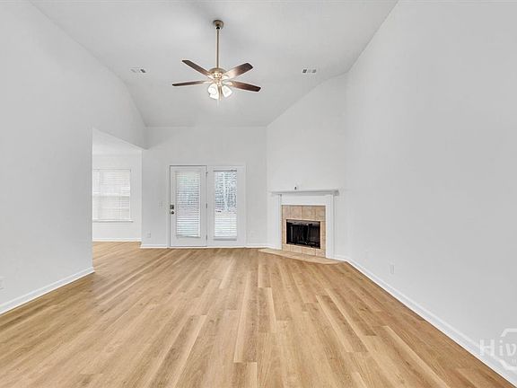 3rd image of 263 Silver Brook Circle