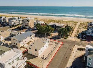 27 E Harmony Ave, Brant Beach, NJ 08008