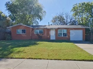 1704 E Lovers Ln, Arlington, TX 76010
