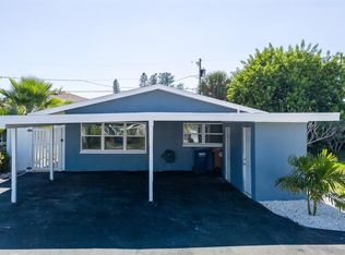 13248 4th St E, Madeira Beach, FL 33708