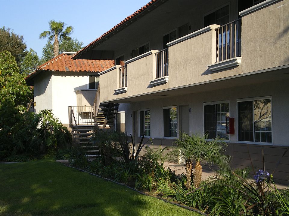 Building Photo 2