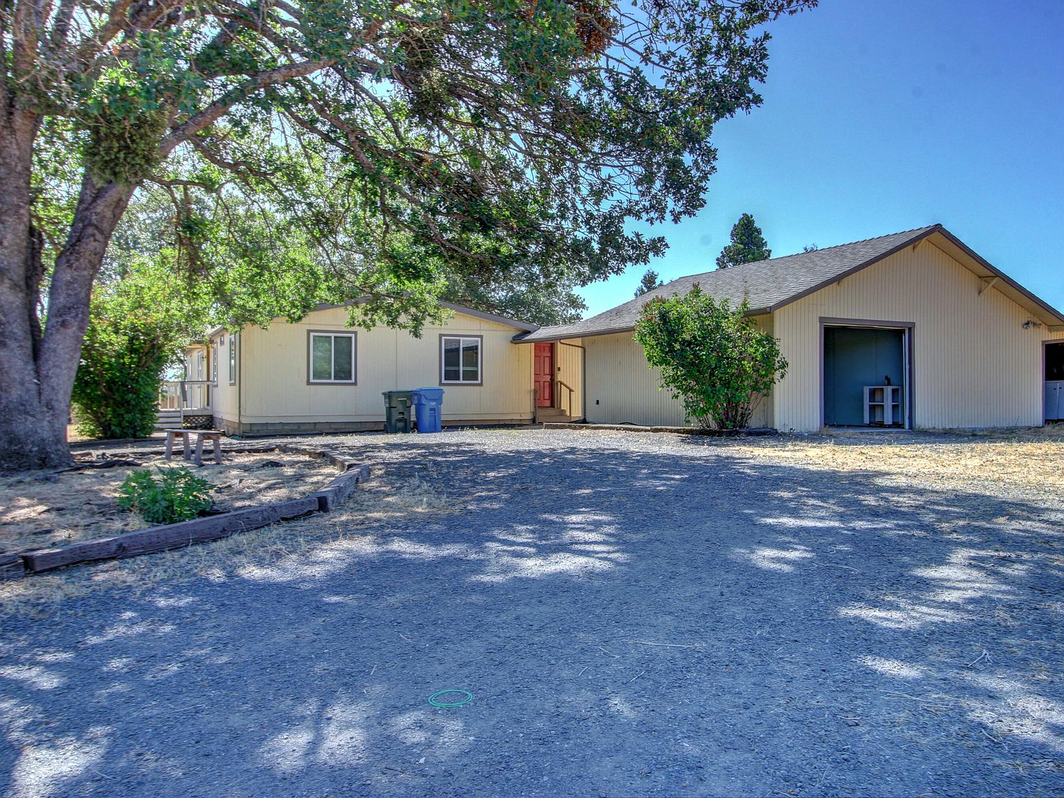 7737 Gold Ray Rd, Central Point, OR 97502 Zillow