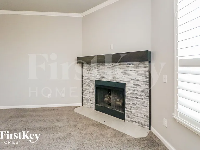 1720 Gladington Ct — Photo 5