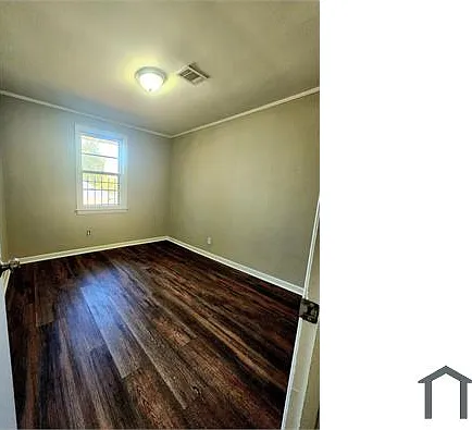 490 Hall St — Photo 16