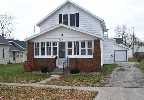 2nd image of 109 W Arthur St