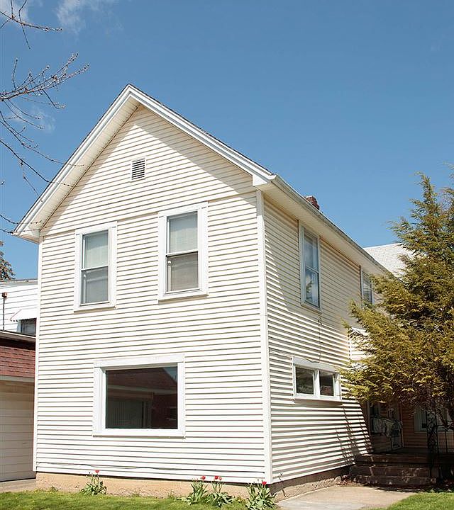 1st image of 430-430 1/2 W Main St