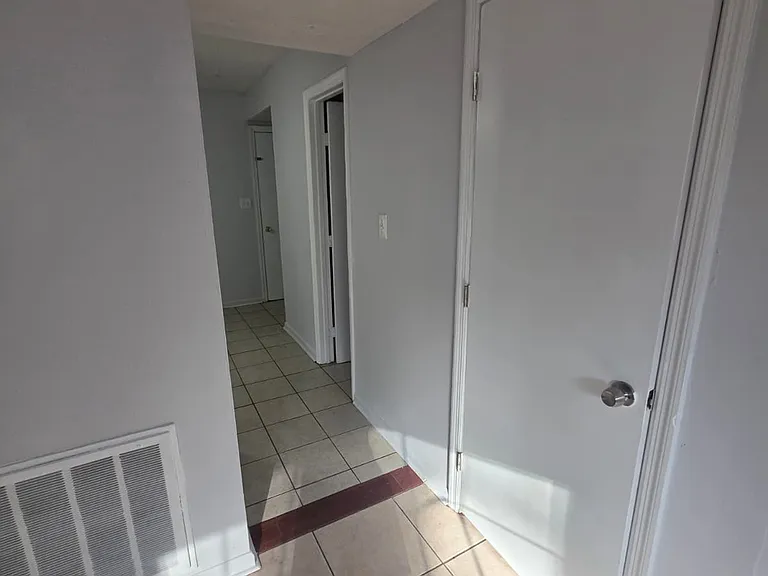 1619 Forest Dr #4 — Photo 7
