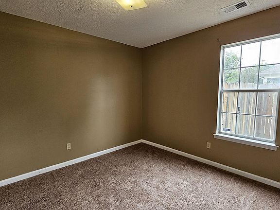 4th image of 6938 Lagrange Cir N
