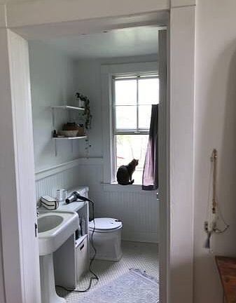 4th image of 615 Eleanor Ave