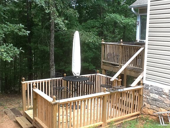 4th image of 150 Pocaset Dr