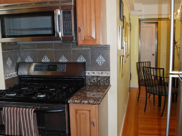 321 East 43rd Street image 1 of 10