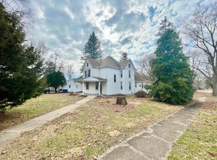 601 S 1st St, San Jose, IL 62682