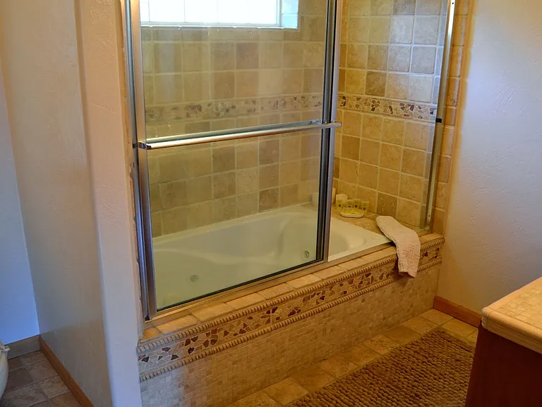 957 Tata Ln — Photo 17