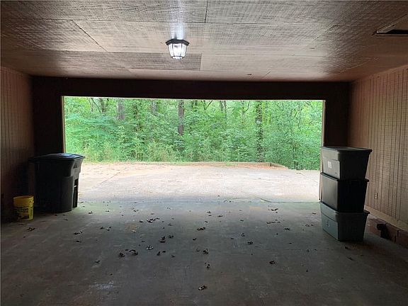 5th image of 775 White Oak Ln
