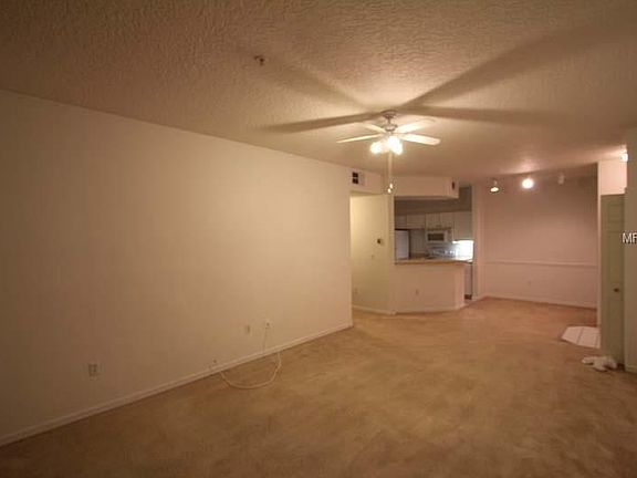 3rd image of 5578 Metrowest Blvd #1-209