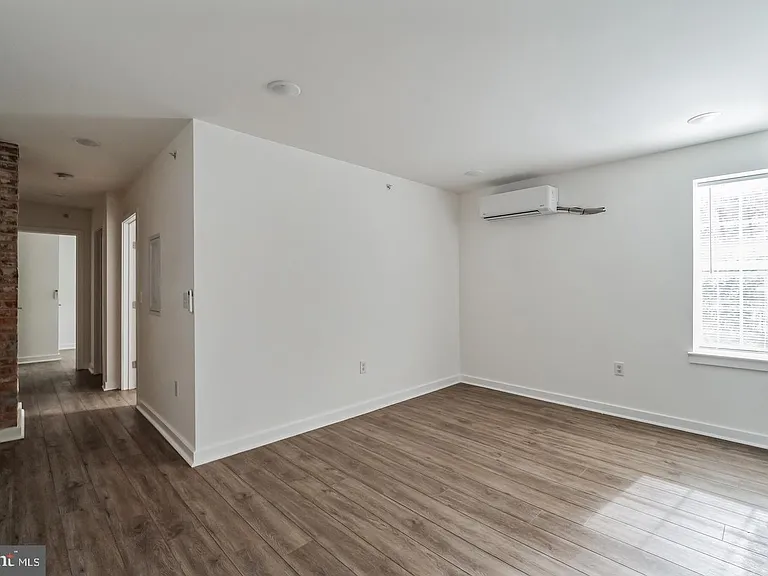 407 S 42nd St #3B — Photo 37