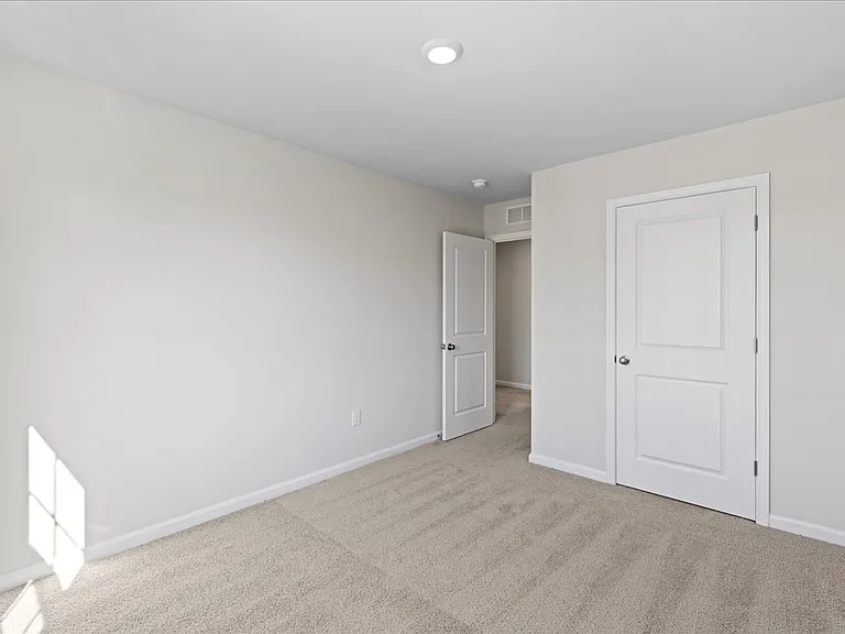 113 Malibu Dr — Photo 11