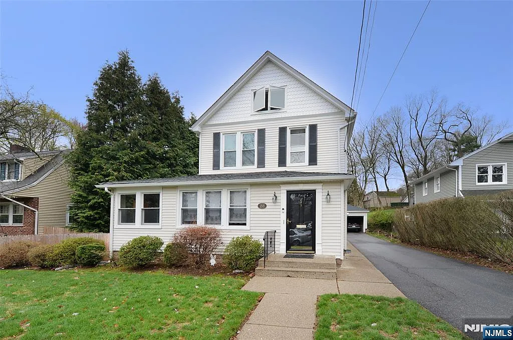 188 S Highwood Ave photo 1