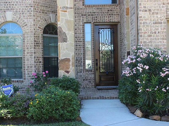 Inviting Entry